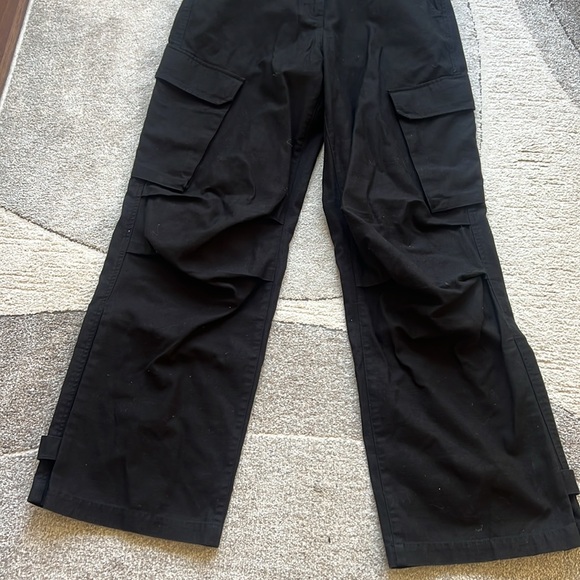 Kith black cotton cargo! Omg! Adjustable at the bottom. Oversized fit. - Picture 3 of 10